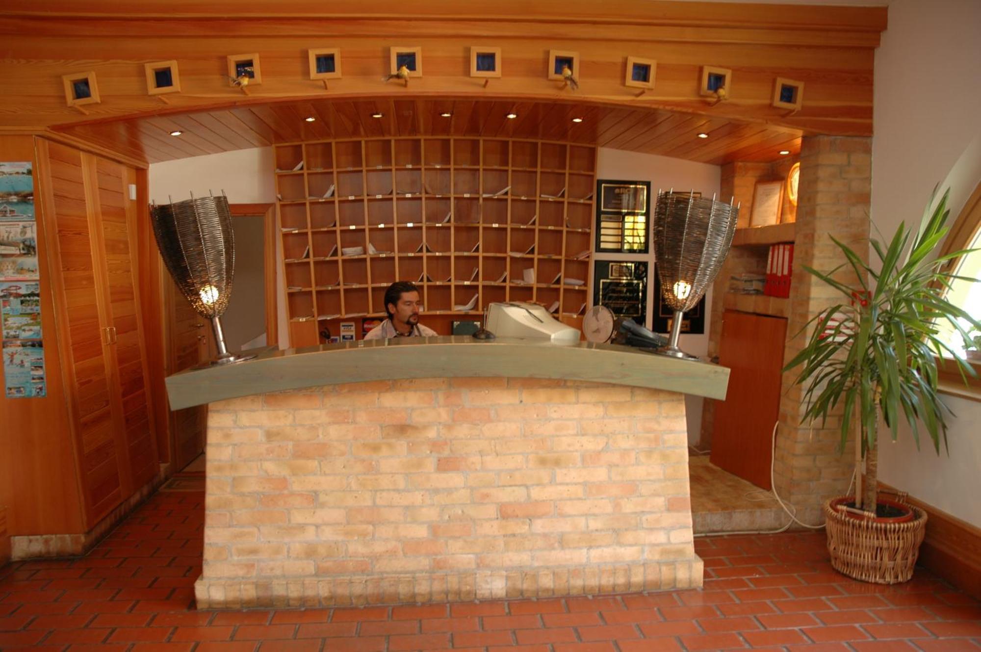 Abbazia Country Club Hotel Nemesnép Екстериор снимка