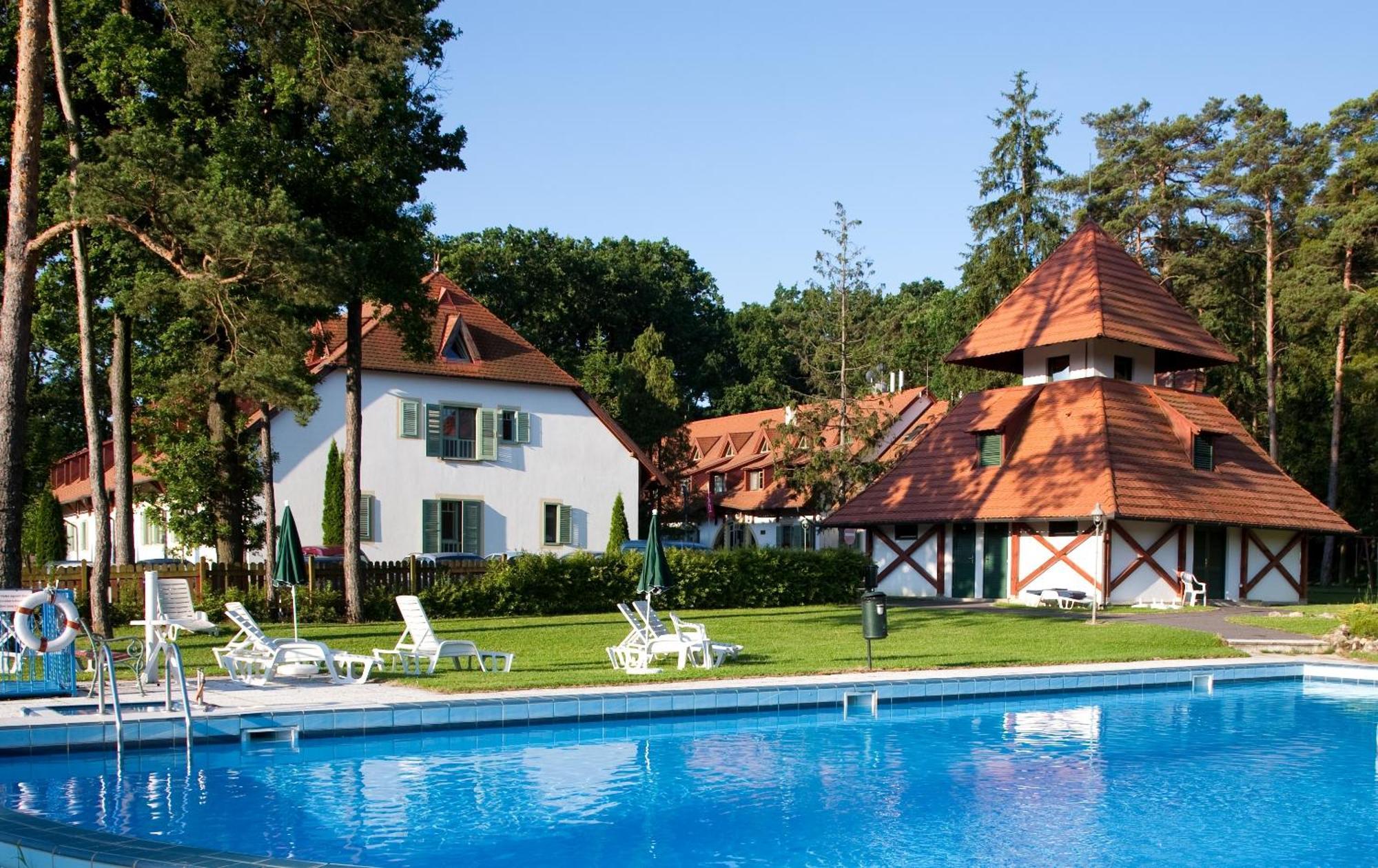 Abbazia Country Club Hotel Nemesnép Екстериор снимка