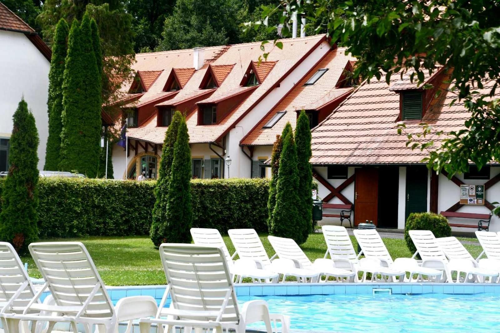 Abbazia Country Club Hotel Nemesnép Екстериор снимка