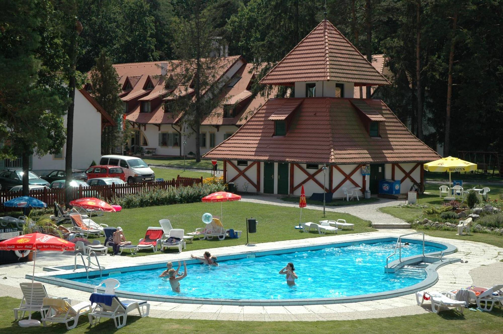Abbazia Country Club Hotel Nemesnép Екстериор снимка