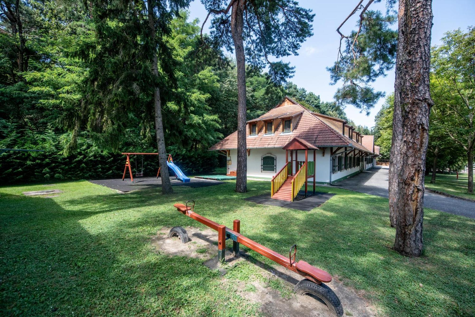Abbazia Country Club Hotel Nemesnép Екстериор снимка